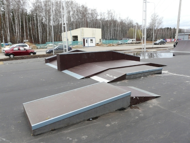 Скейт-парк в г.Московский (Новомосковский административный округ).