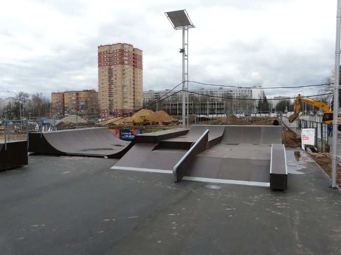 Скейт-парк в г.Московский (Новомосковский административный округ).